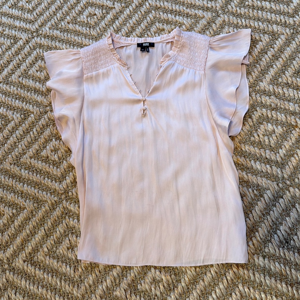 Women’s pale pink blouse by Paige